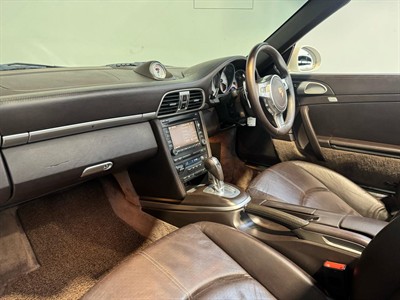 2011 Porsche 911 - Thumbnail