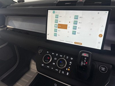 2023 Land Rover Defender - Thumbnail