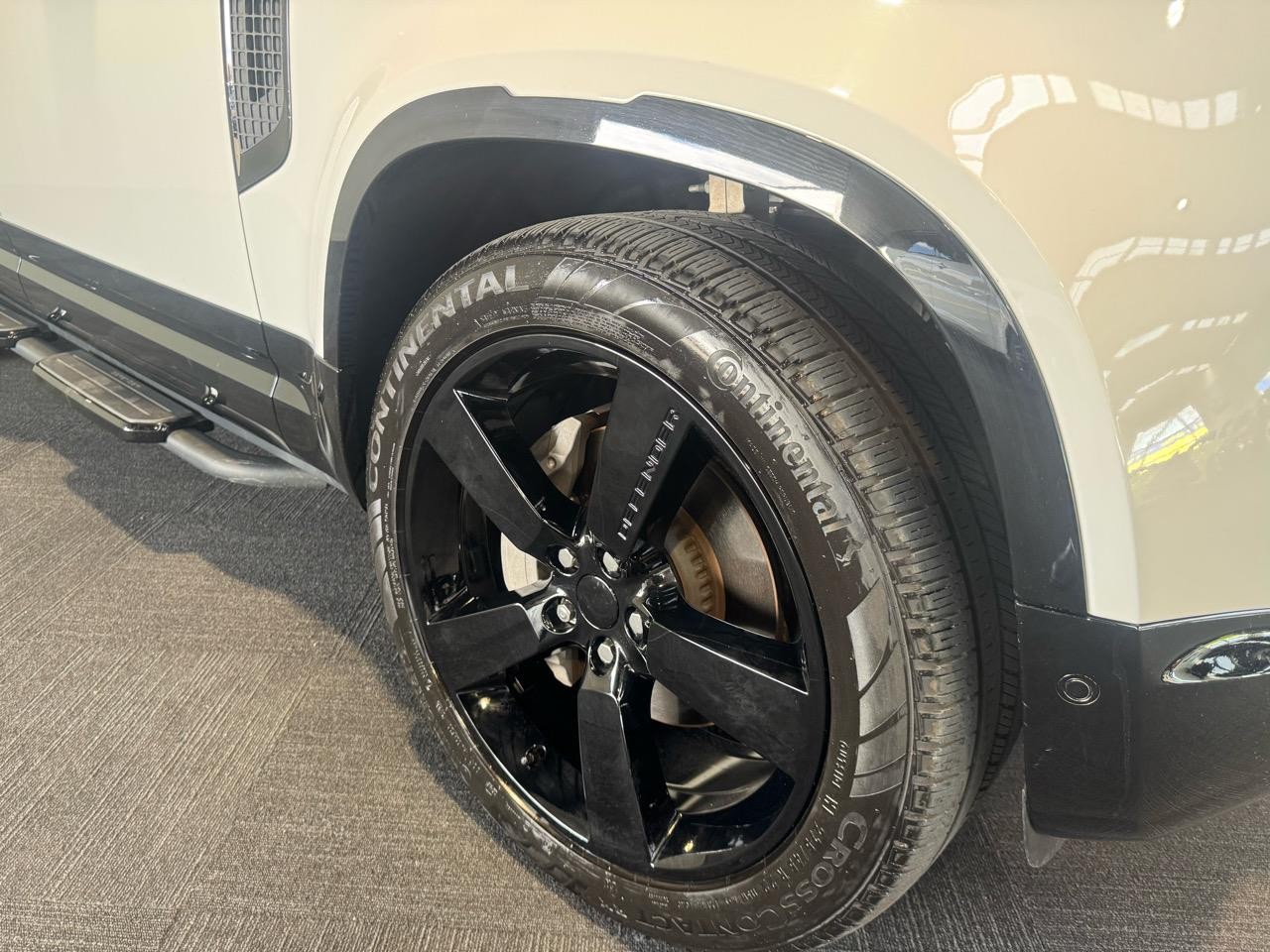 2023 Land Rover Defender