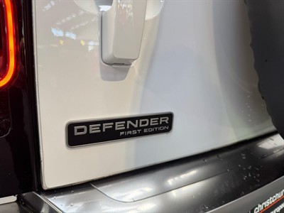 2023 Land Rover Defender - Thumbnail
