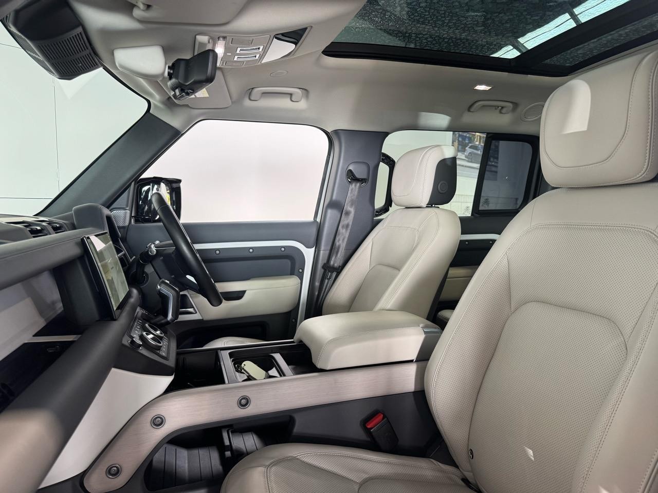 2023 Land Rover Defender