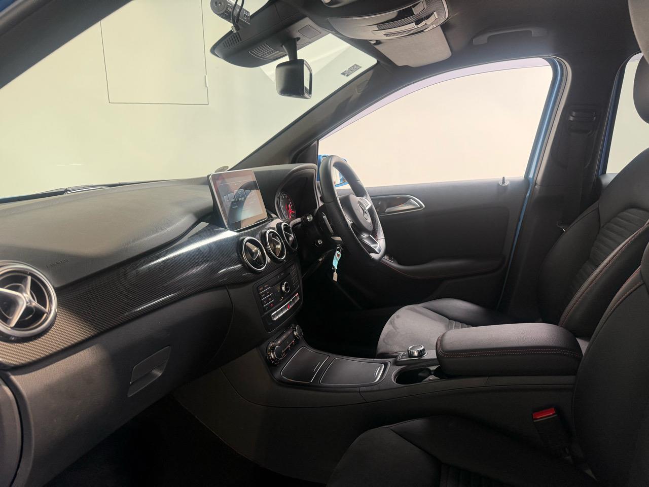 2015 Mercedes-Benz B 180