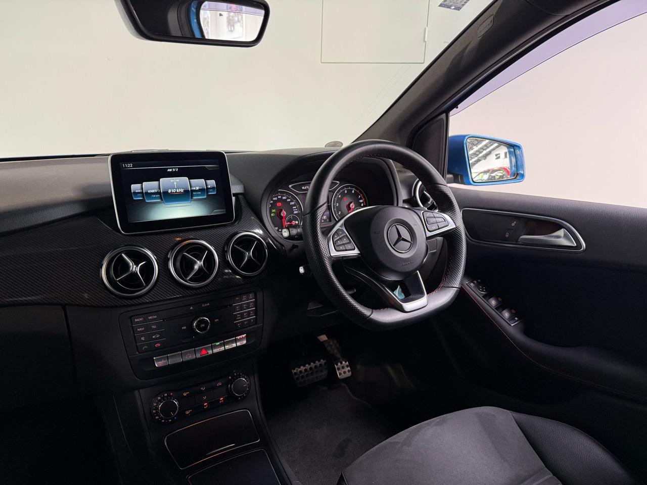 2015 Mercedes-Benz B 180