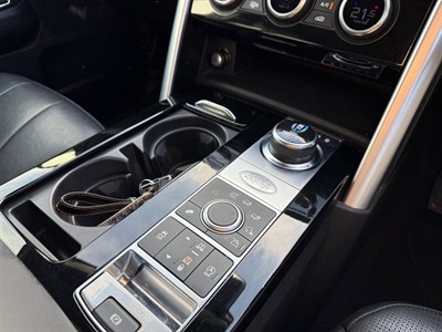 2019 Land Rover Discovery - Thumbnail
