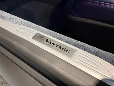 2018 Aston Martin Vantage - Thumbnail