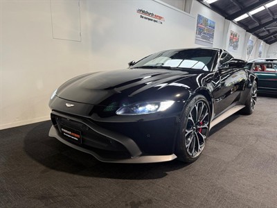 2018 Aston Martin Vantage - Thumbnail