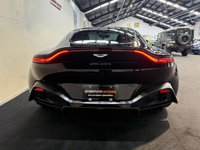 2018 Aston Martin Vantage - Thumbnail