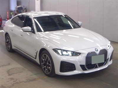 2025 BMW i4 - Thumbnail