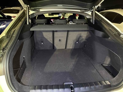 2025 BMW i4 - Thumbnail