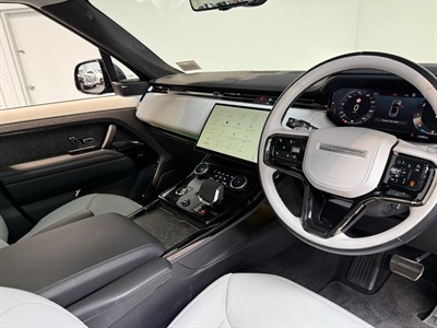 2023 Land Rover Range Rover Sport - Thumbnail