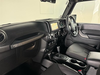 2017 Jeep Wrangler - Thumbnail