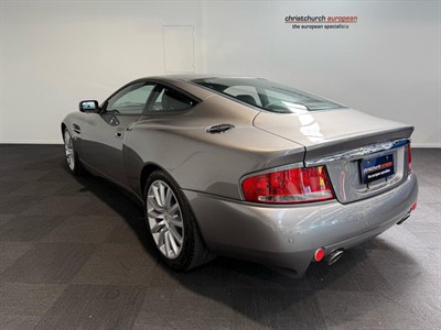 2004 Aston Martin Vanquish - Thumbnail