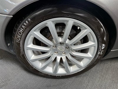 2004 Aston Martin Vanquish - Thumbnail