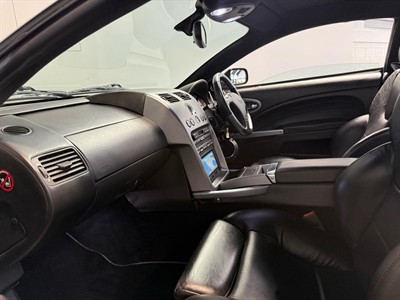 2004 Aston Martin Vanquish - Thumbnail