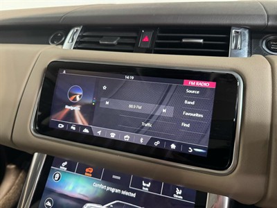 2018 Land Rover Range Rover - Thumbnail