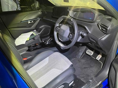 2021 Peugeot e-208 - Thumbnail