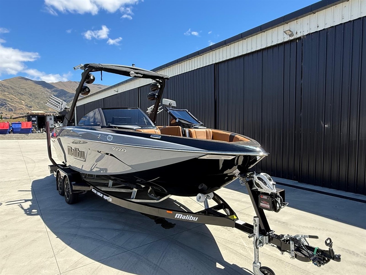 2023 Malibu Wakesetter