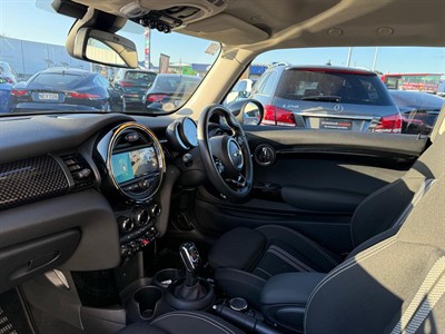 2019 Mini Cooper S - Thumbnail