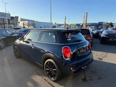 2019 Mini Cooper S - Thumbnail