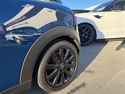 2019 Mini Cooper S - Thumbnail