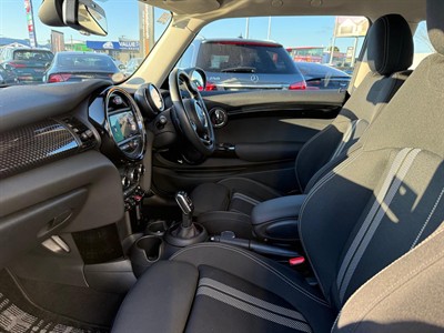 2019 Mini Cooper S - Thumbnail