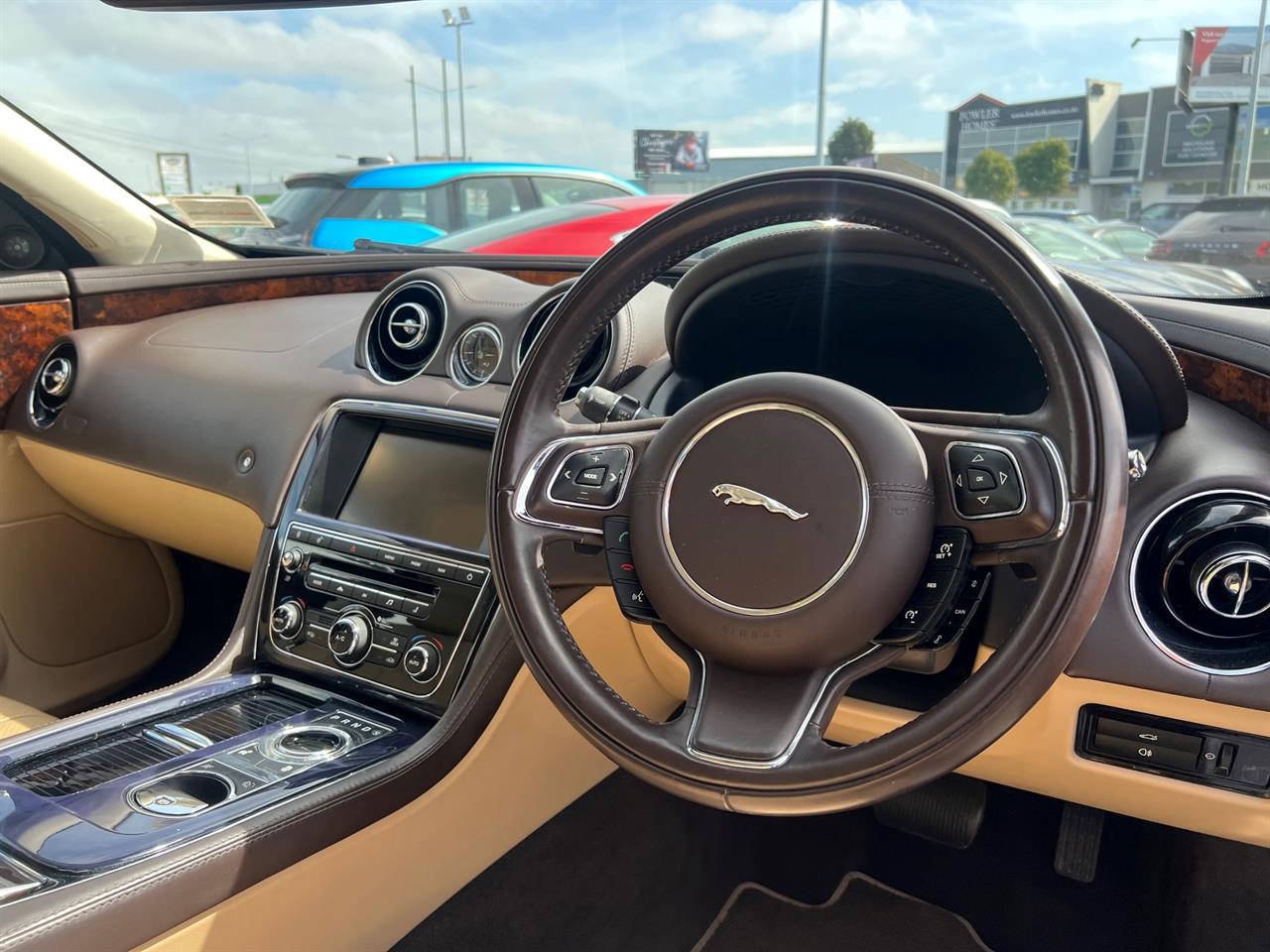 2013 Jaguar XJ