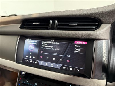 2016 Jaguar XE - Thumbnail