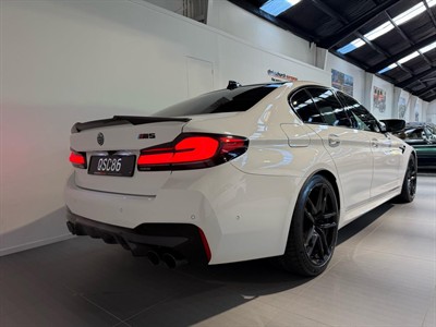 2021 BMW M5 - Thumbnail