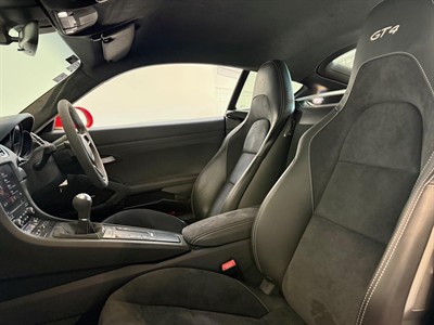 2020 Porsche Cayman - Thumbnail