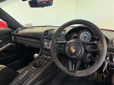 2020 Porsche Cayman - Thumbnail