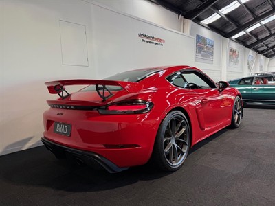 2020 Porsche Cayman - Thumbnail