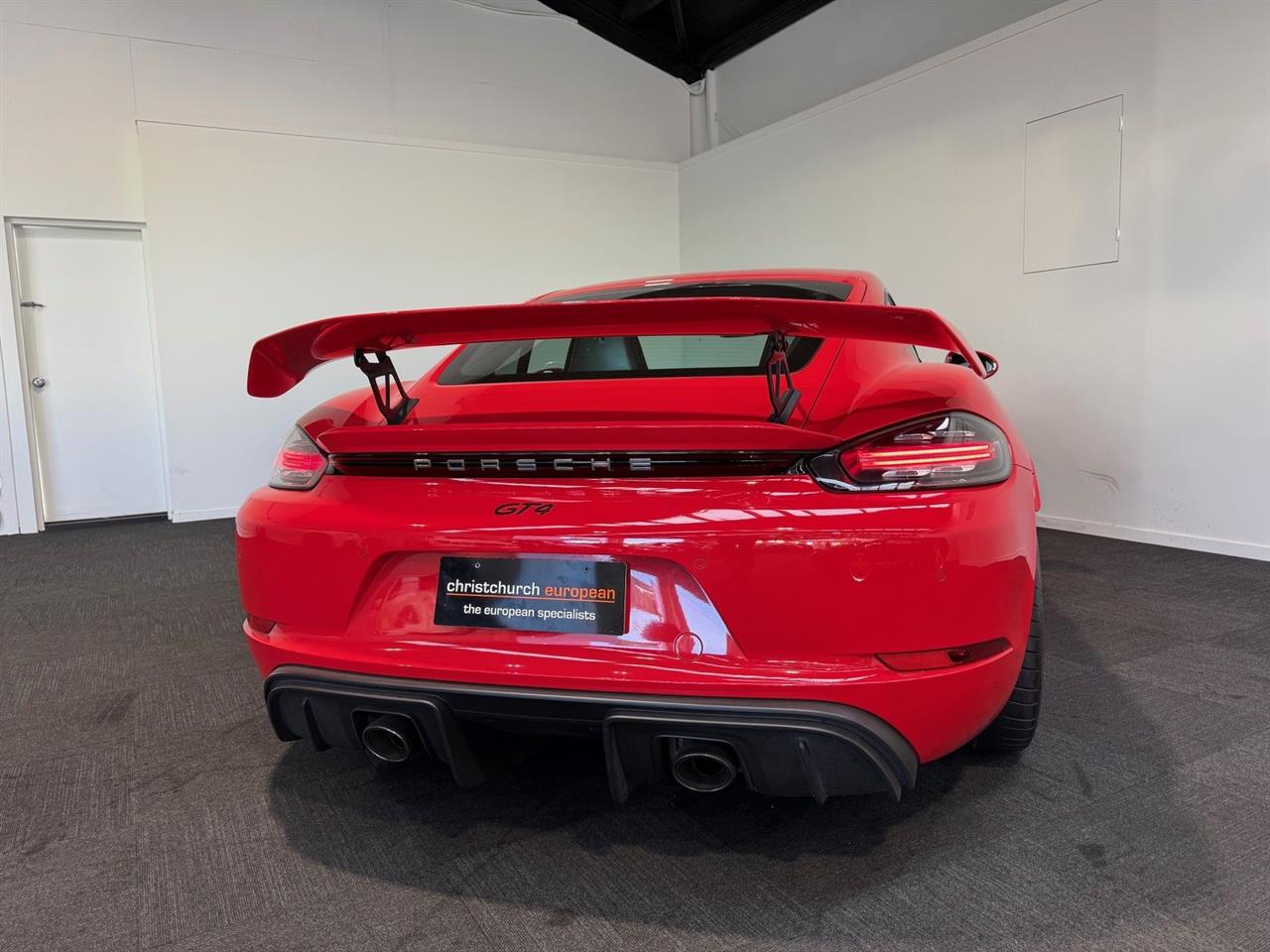 2020 Porsche Cayman