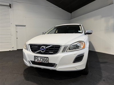 2013 Volvo XC60 - Thumbnail