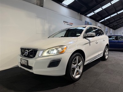 2013 Volvo XC60 - Thumbnail