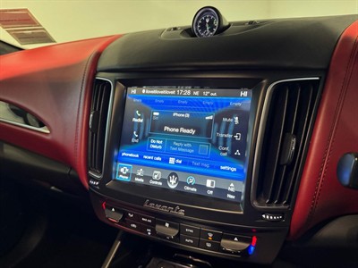 2017 Maserati Levante - Thumbnail