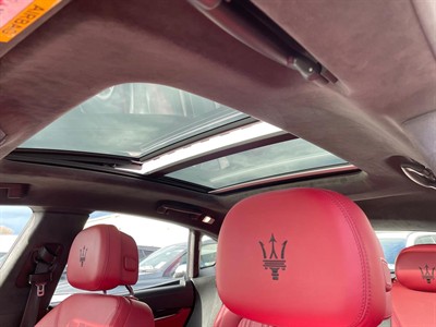 2017 Maserati Levante - Thumbnail