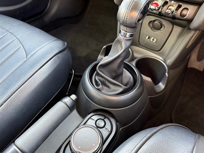 2017 Mini Cooper - Thumbnail