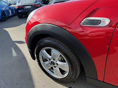 2017 Mini Cooper - Thumbnail