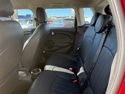 2017 Mini Cooper - Thumbnail