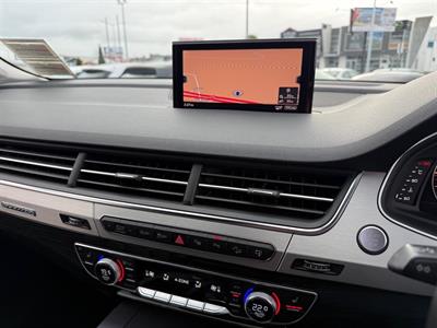 2015 Audi Q7 - Thumbnail