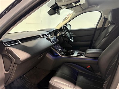 2017 Land Rover Range Rover - Thumbnail