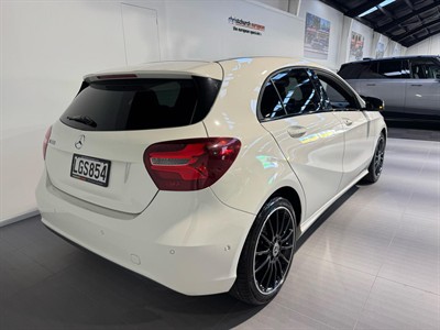 2018 Mercedes-Benz A 180 - Thumbnail