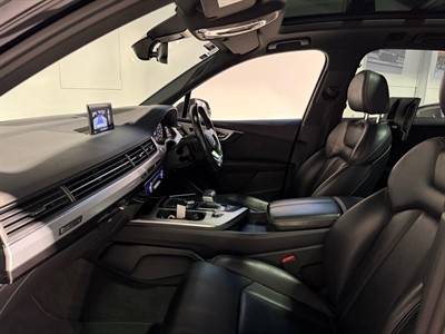 2016 Audi Q7 - Thumbnail