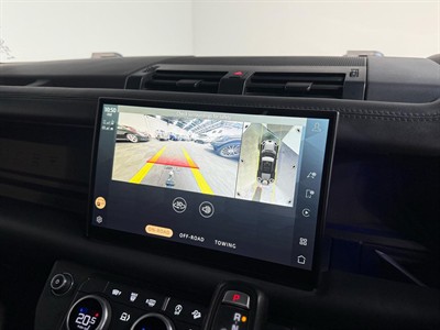 2022 Land Rover Defender - Thumbnail