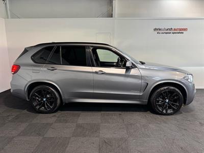 2017 BMW X5 - Thumbnail