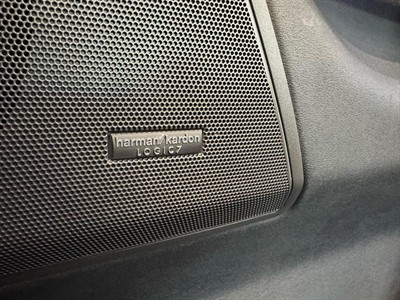 2010 Land Rover Range Rover - Thumbnail