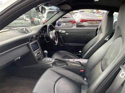 2005 Porsche 911 - Thumbnail