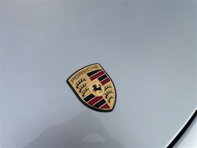 2005 Porsche 911 - Thumbnail
