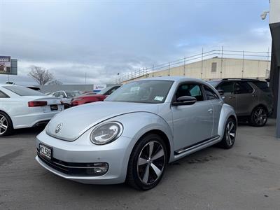 2013 Volkswagen Beetle - Thumbnail