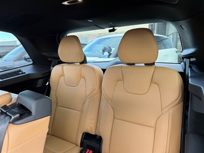 2016 Volvo XC90 - Thumbnail